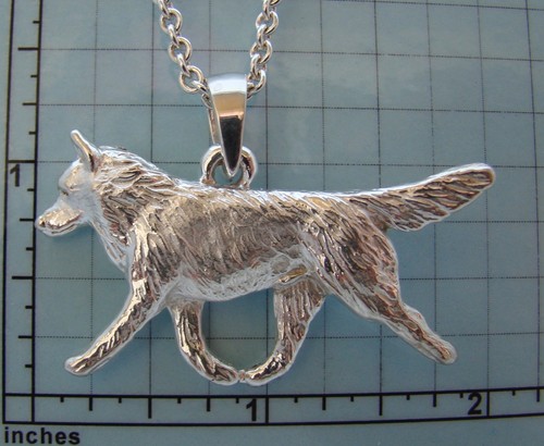 Large Sterling Silver Siberian Husky Moving Study Pendant - Picture 5 of 5