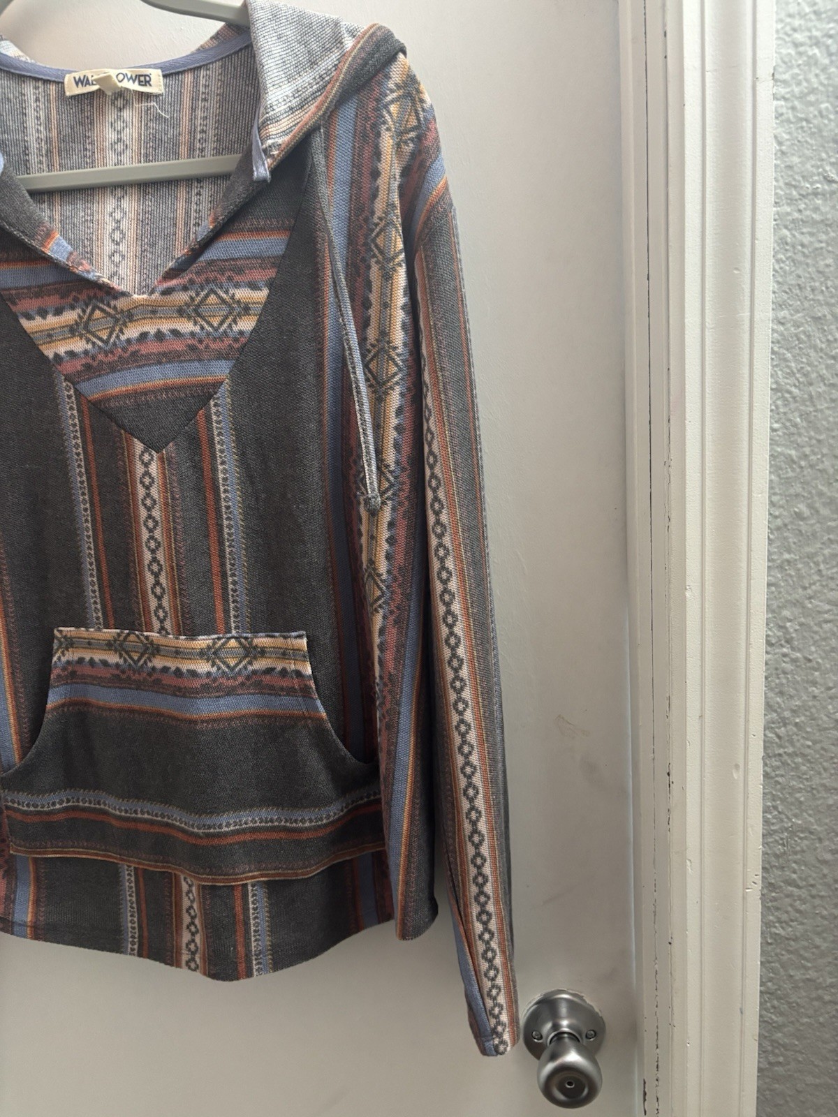 Wallflower Women’s Medium Aztec Pattern Pullover … - image 4