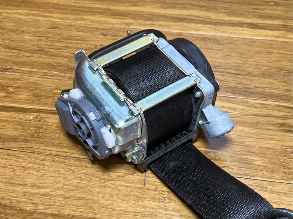 Retractor de cinturón de seguridad delantero izquierdo Porsche 911 2012-2019 negro 99180303302 OEM Foto 3 de 4