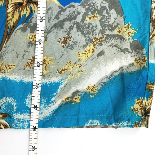 Vintage Hawaiian Holiday Hula Dancers Hawaiian shirt, Size M - Picture 9 of 10