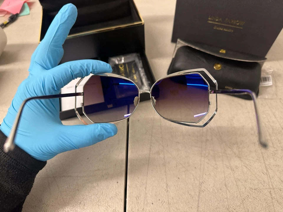 Linda Farrow - 695 C5 Oversized Sunglasses - White Gold - USED EXCELLENT - Image 4 of 4