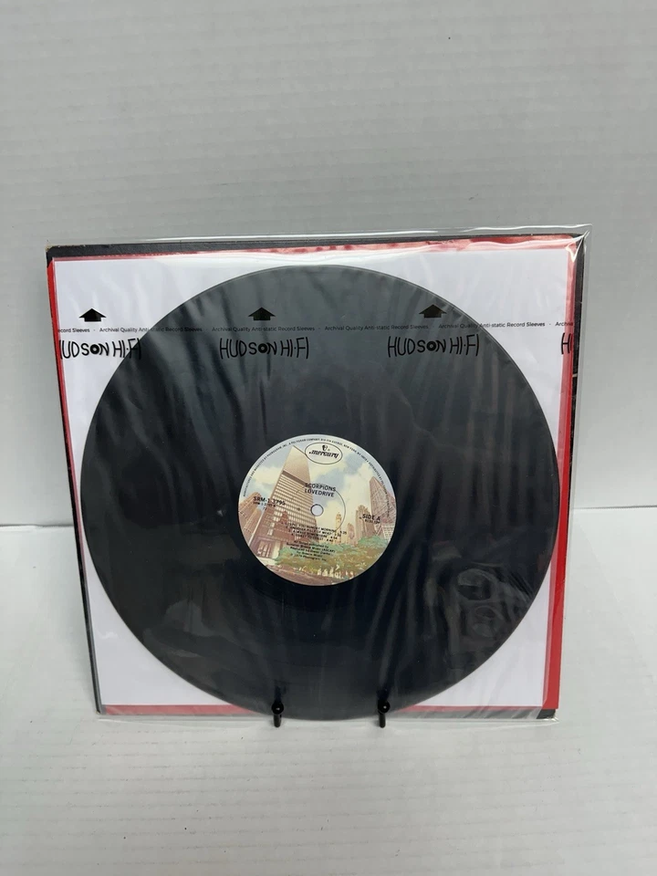 Scorpions - LOVEDRIVE - Vinyl LP 1979 Album SRM-1-3795 Uncensored Banned (VG+) Foto 3 de 4