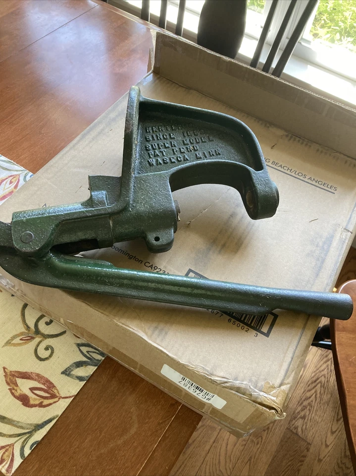 Prensa de recarga vintage Herter's Super Model 3. Bom estado, sem braço primer. - Imagem 2 de 4