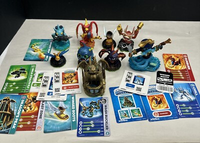 Skylanders Lot Of 9 Figures  Some Cards
