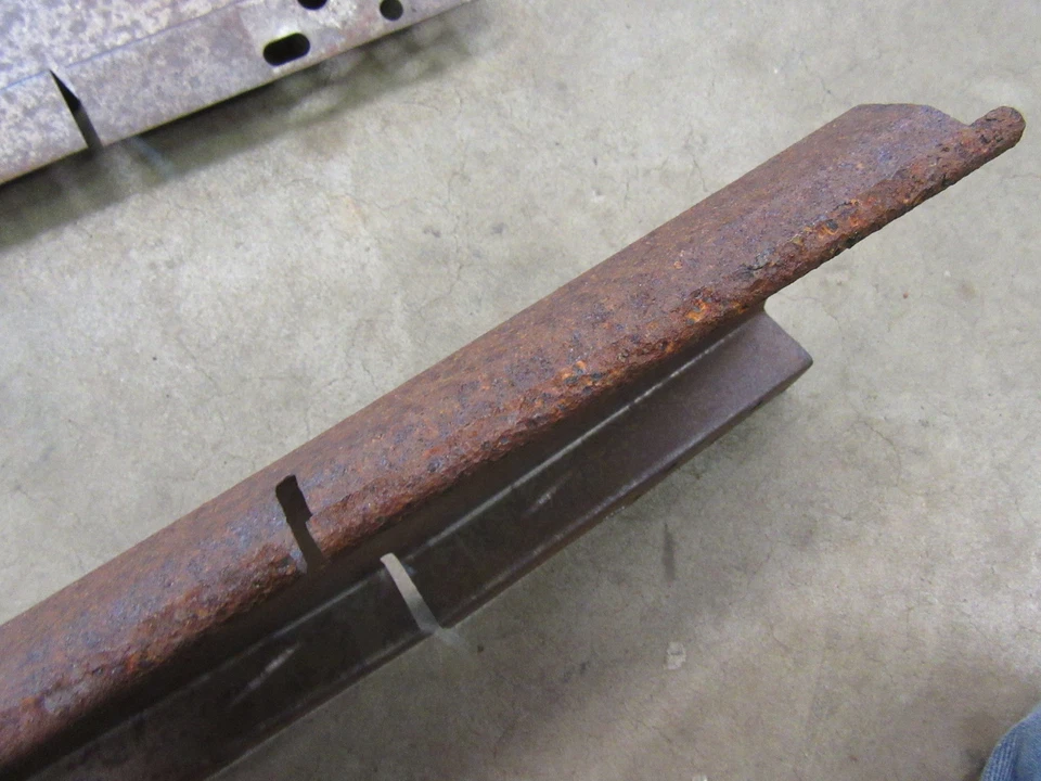 1969 1970 Chevrolet Impala Kingswood wagon inner tail gat cover panel tail light - Image 3 of 3