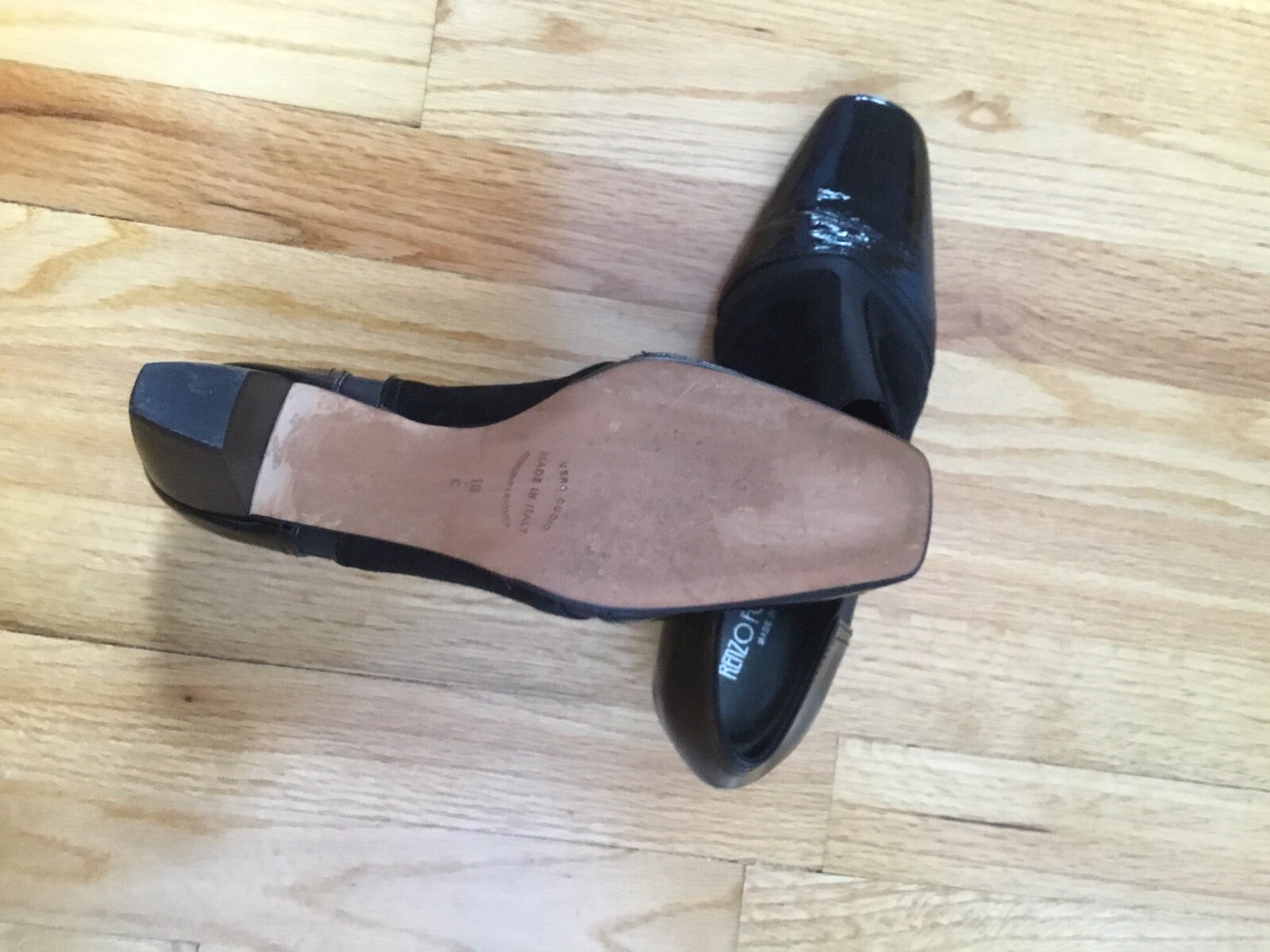 Italian Lightly Used women shoes size 10. Genuine Leather. 2 Inches