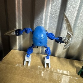 LEGO BIONICLE: Piruk (8723) and Dalu (8726)