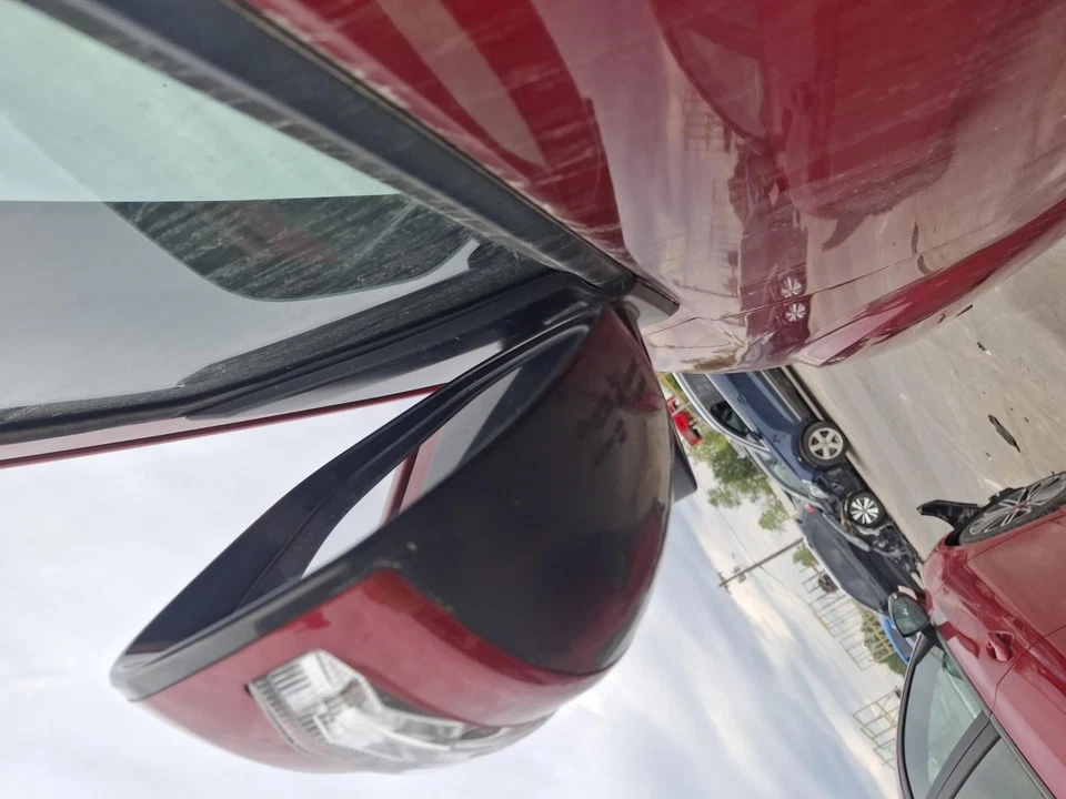 二手左门镜 适合:2013 三菱 Outlander 油漆 带转向信号 带他 — 第 2/4 张图片