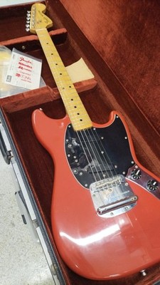 FENDER MUSTANG MOROCCO RED M N Electric Guitar