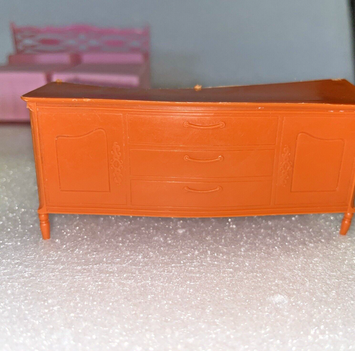 Lot of 7 1950s MPC Miniature Dollhouse Plastic Furniture: Bed, Fridge, Table etc - Picture 12 of 24