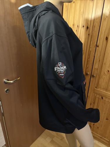 Philadelphia Flyers Fanatics 2024 NHL Stadium Series Black Pullover Hoodie Men's - Picture 8 of 13