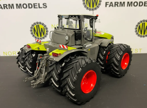 MARGE MODELS 1:32 SCALE CLAAS XERION 12.650 TRAC WITH DUAL WHEELS LIMITED - Picture 3 of 4
