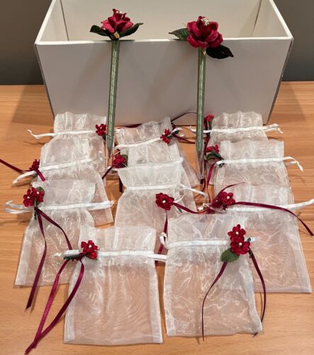 Wedding Sign in Pens with Matching Favor Tulle Bags