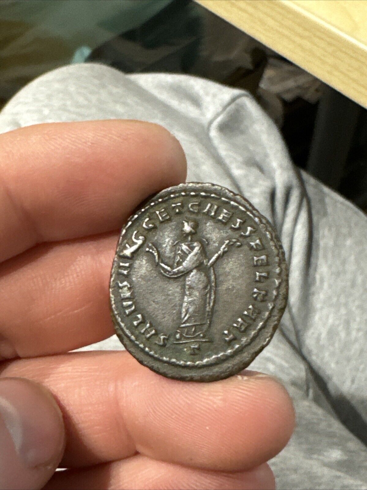 Foto 2 di 2