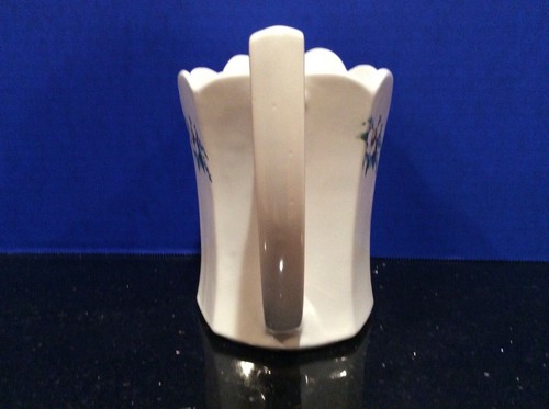 Vintage Mccoy Lancaster Colony Cornflower Pitcher - Scalloped Edge #7533 - Picture 4 of 6