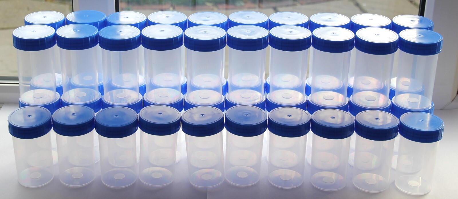 50 (Fifty) VWR 180 ml Sample Containers, Blue Screw Cap – 0216-1835