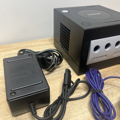 Nintendo Gamecube DOL-101 schwarz mit Originalkabeln und ohne Original Controller - Bild 3 von 13