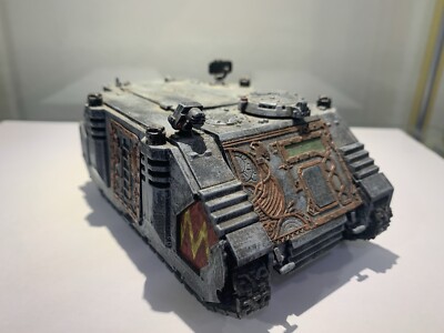 Space Wolves Nashorn mit Forge World Teile bemalt Warhammer 40k Space Marines