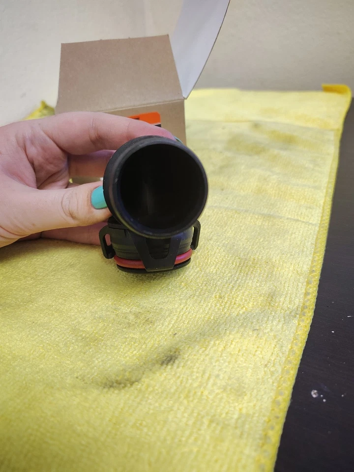 Conector de manguera de refrigeración superior para Chevy, Cadillac, Buick Foto 3 de 4