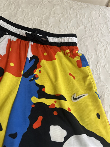 Nike bunte Farbspritzer DNA Dri Fit Basketballshorts (M) - Bild 3 von 21