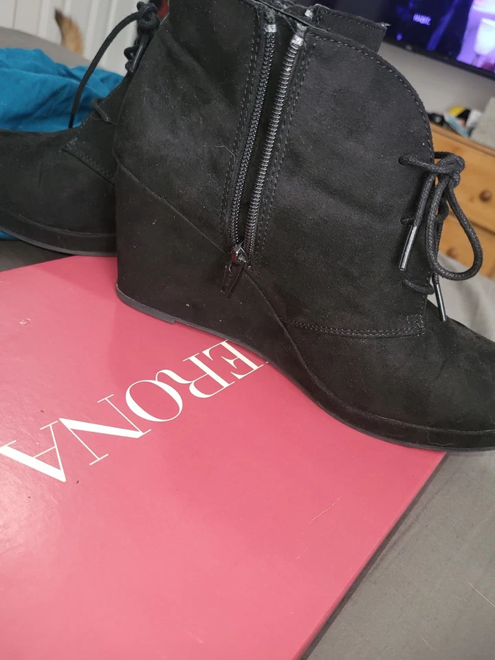 MERONA Suede Leather Boots  Womens Sz 10 Wedge Shoes High Platform - Image 2 of 4