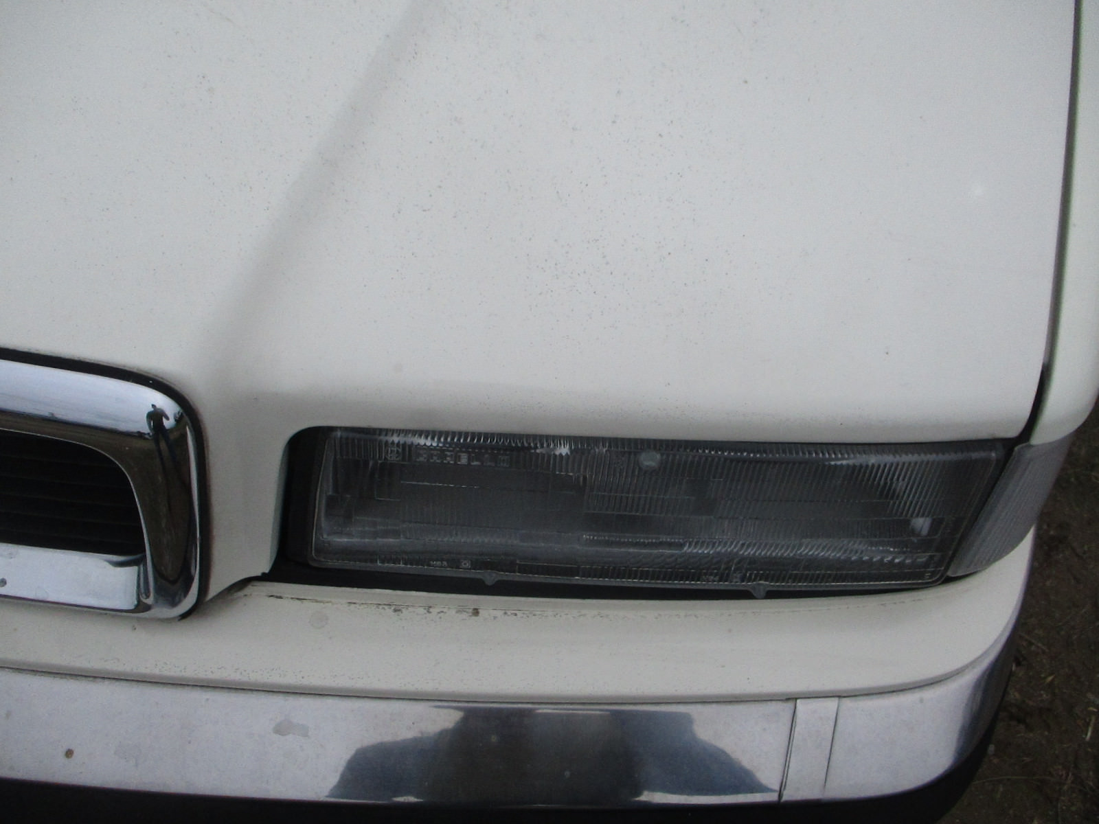 HOOD WHITE CHRYSLER MASERATI TC 89 90 91