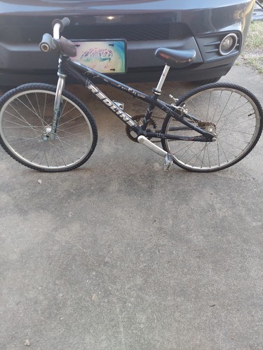 felt carbon fiber road bike