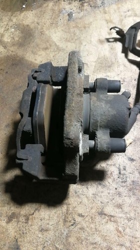 BMW 3 E90 320d Bremssattel vorne rechts 1AA51 2.0 Diesel 130kw 2008 10419850