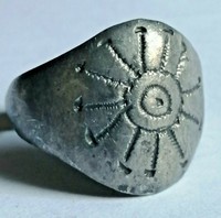 ANCIENT ROMAN SILVER COLOR RING WITH SUN SYMBOL ENGRAVING