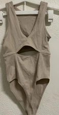⚡️Colsie Women's Cut Out Bodysuit Beige Tan One Piece Stretch (Size XS)