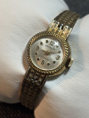 Women’s vintage Westclox mechanical winding watch Vintage Westclox Ladies Mechanical Watch 17 Jewels Silver  main image 2
