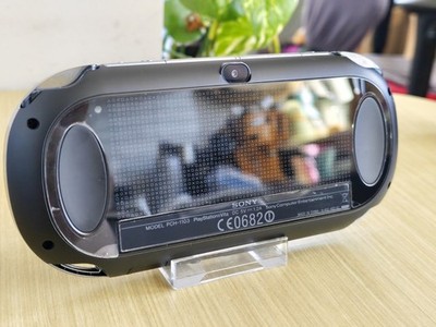 Sony PS Vita 1000 OLED Display 3G OVP Neuwertig Kuratiert Sammler Bundle