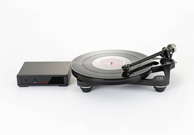 Rega Planar 8 Turntable w/ Ania Pro MC Cartridge-   100 Hrs - Original Box & PSU