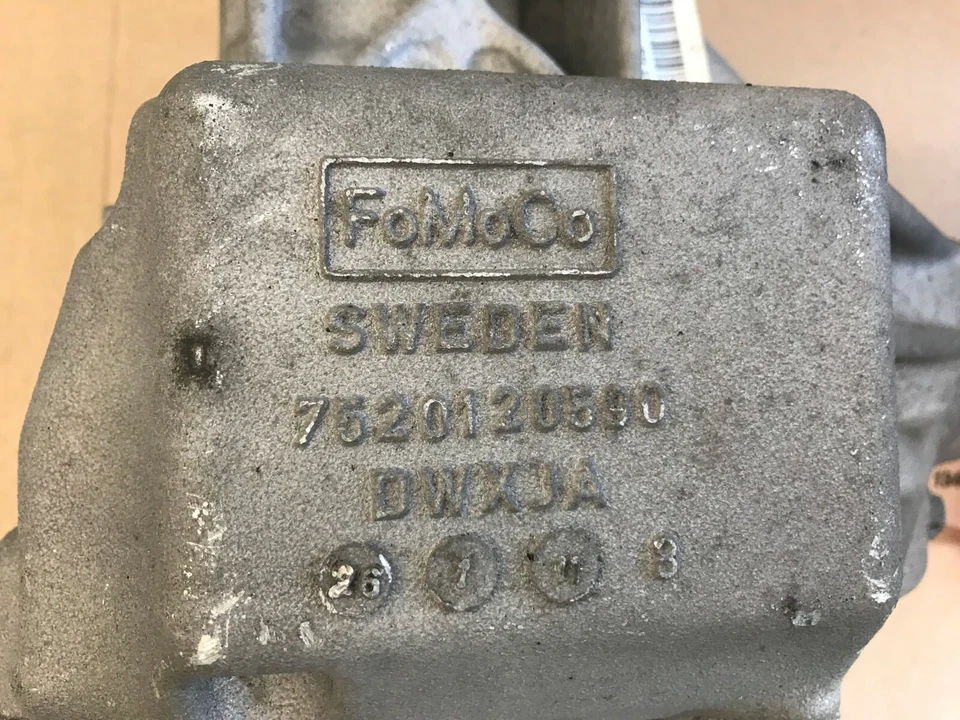 07-11 Volvo S60 S80 XC70 XC60 Transfer Case Angle Gear 36002479 - Image 2 of 4