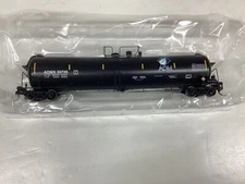 Athearn #29916 HO scale "ADM" 30K gallon ethanol tank car Rd. #30720