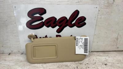 17 18 19 TOYOTA COROLLA Sun Visor Left