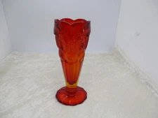 L.E. Smith Amberina Moon & Stars Footed Bud Vase