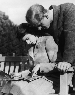 Princess Elizabeth (later Queen Elizabeth II) and Prince Philip 8.5x11 Photo