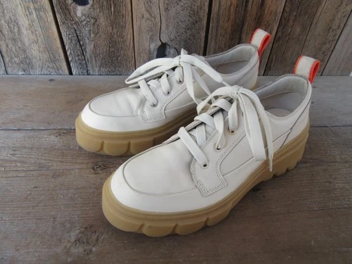 Sorel Waterproof Caribou X Leather Platform Sneakers Women's Size 11