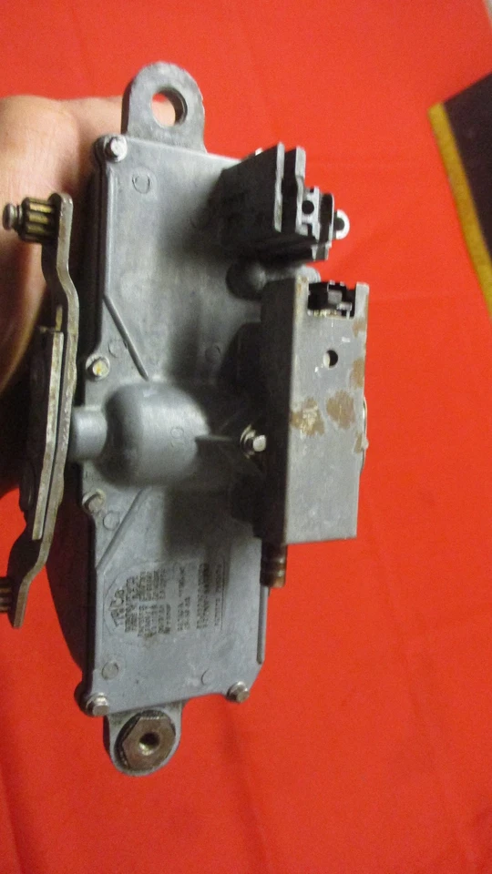 Ford 1955 1956 limpiaparabrisas motor aspiradora Fairlane Customline Victoria Foto 3 de 4