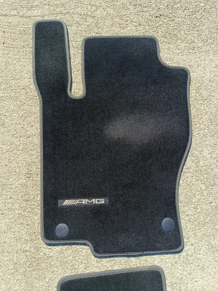 Juego de alfombrillas alfombrillas delanteras y traseras 13-16 Mercedes X166 GL550 GL350 OEM LEER Foto 2 de 4
