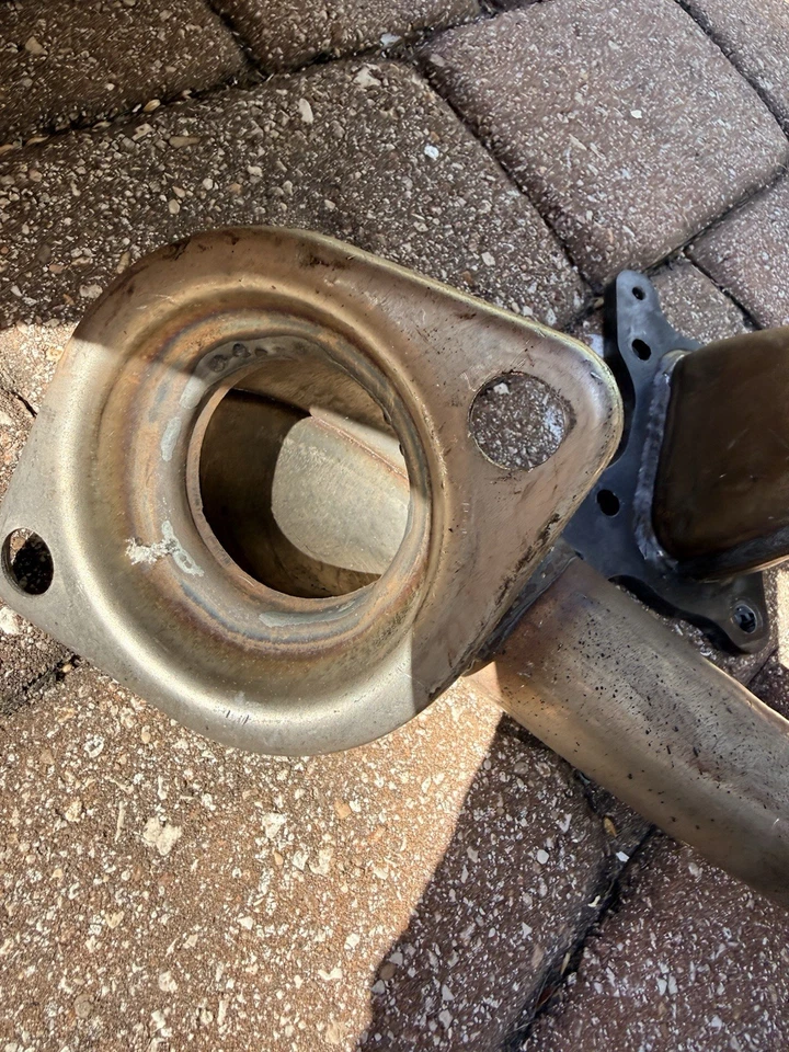 Conjunto convertidor catalítico Hyundai Sonata / Kia Optima 2,4 L 2011-2014 Foto 4 de 4