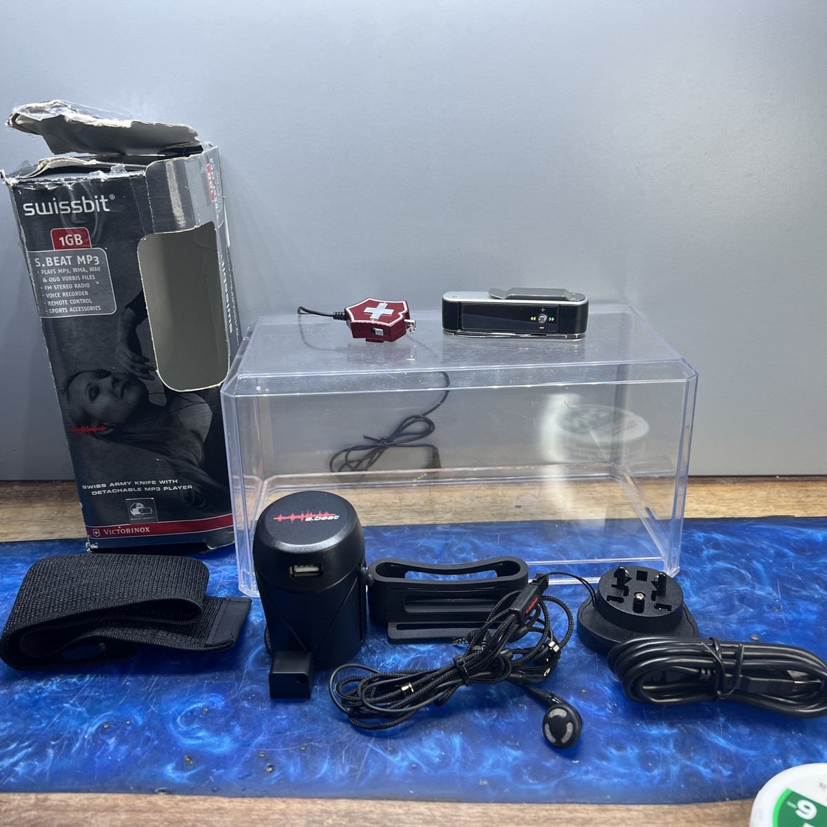 Victorinox Rare Retired SwissBit MP3 Player S. Beat New Open Box