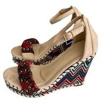 Forever Floral Embroidered Wedge Heels Platform Open Toe White Size 10