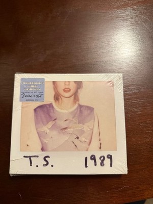 Taylor Swift サインCD Taylor Swift – Lover Signed CD Deluxe Edition – URVC
