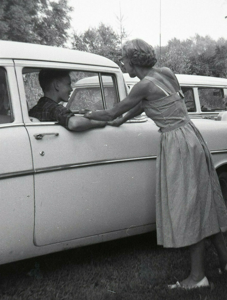 a5 Negative 1950's lady in checkered dress / sedan 777a | eBay a5 Negative 1950's lady in checkered dress / sedan 777a | eBay