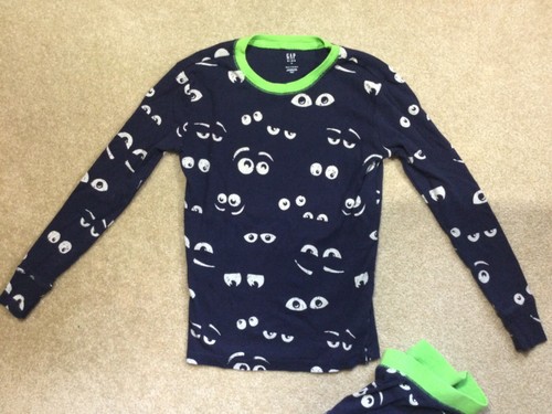 GUC Gap Kids 12 Boys L/S Halloween Glow in Dark Monster Eyes Blue Pajamas PJs - Picture 2 of 7