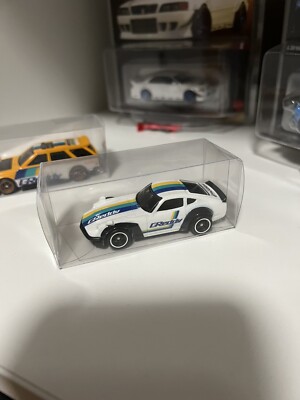 Hot Wheels Premium Datsun Fairlady 1:64 Real Riders 
