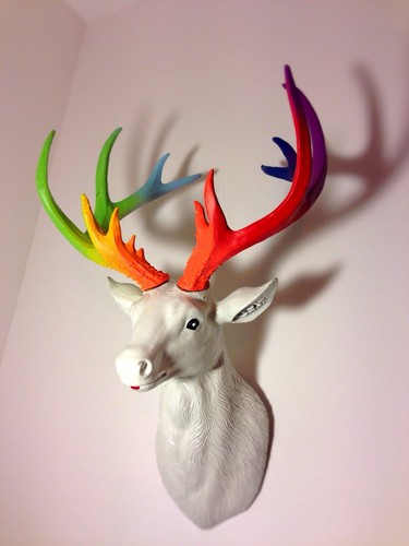 LARGE Unique decoration Stag Head Taxidermy Deer 'Rainbow Antler' - Black /White - Picture 1 of 12