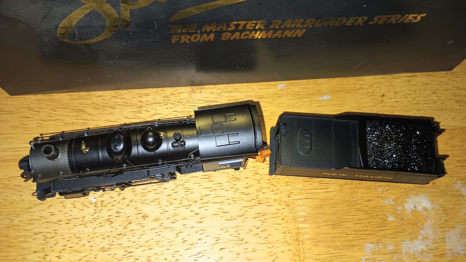 Bachmann Spectrum 280 Steam Engine w/ Tender New Haven 151 NScale